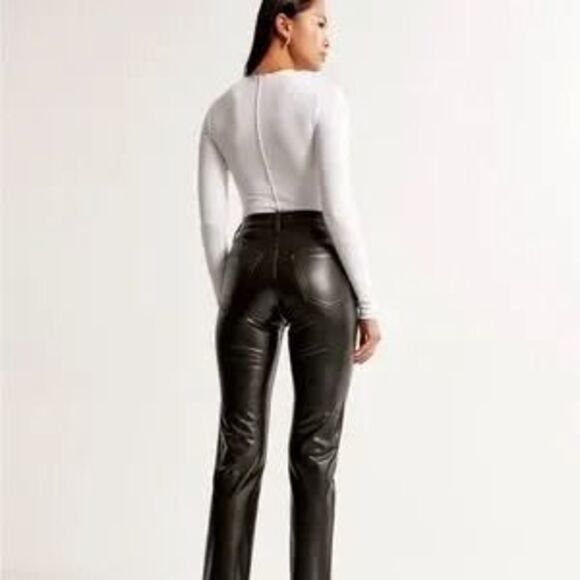 Abercrombie & Fitch 28/6 Jeans Black Vegan Leather & Denim Ultra High Rise NWT - Picture 1 of 8